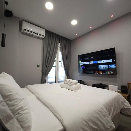 Dione Luxury Business Suite In The Heart Of Atenas Exterior foto