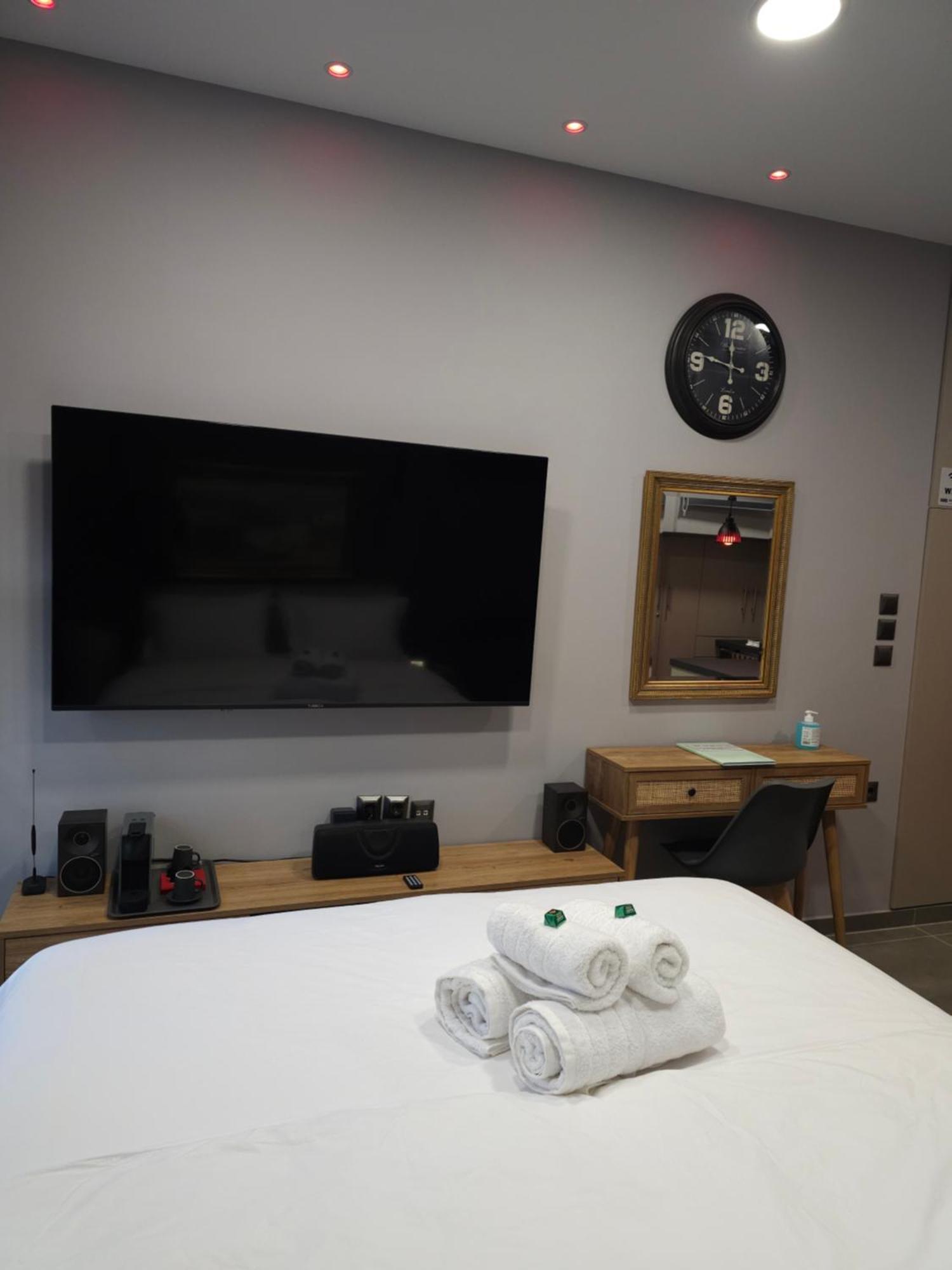 Dione Luxury Business Suite In The Heart Of Atenas Exterior foto